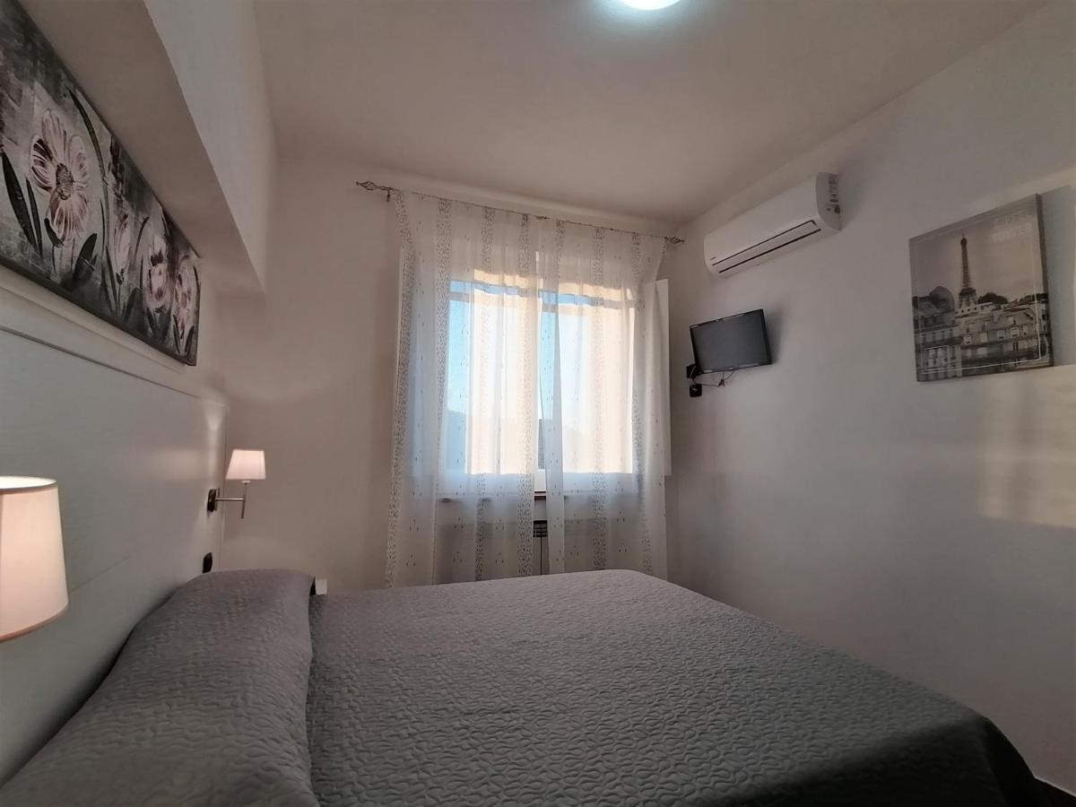 B&B Villa Isa Riaci Екстериор снимка